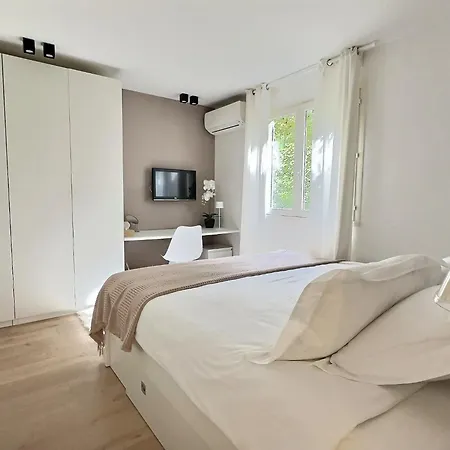 Bella Croix Des Gardes Villa